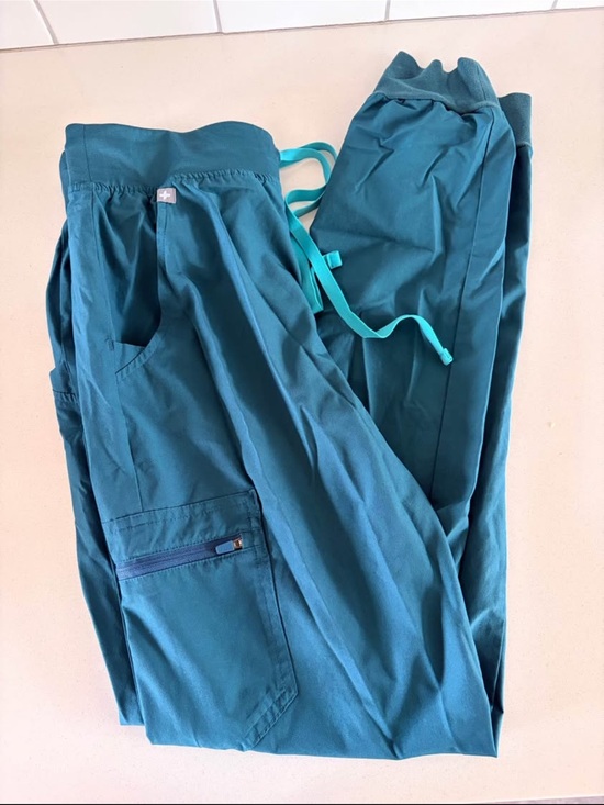 Figs Pants - Figs Zamora Jogger size Small, tall length